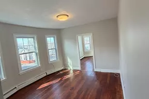 87 Webster St, Haverhill, MA 01830 - Photo 3