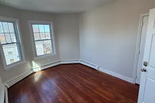 87 Webster St, Haverhill, MA 01830 - Photo 5