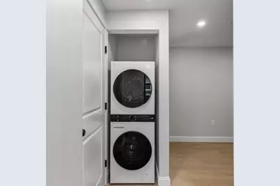 4 Hull St #1, Boston, MA 02113 - Photo 5