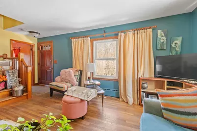 38 Garnet St, Worcester, MA 01607 - Photo 7