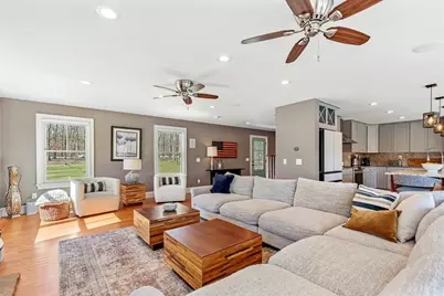 100 Bradley Street, Seekonk, MA 02771 - Photo 7