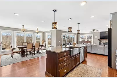 100 Bradley Street, Seekonk, MA 02771 - Photo 9