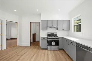 183 Vernon St, Worcester, MA 01607 - Photo 5