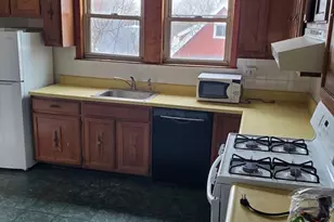 24 Derby St, Somerville, MA 02145 - Photo 17