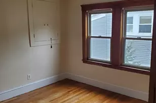 24 Derby St, Somerville, MA 02145 - Photo 15