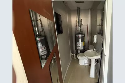 155 Main St, Tiverton, RI 02878 - Photo 3