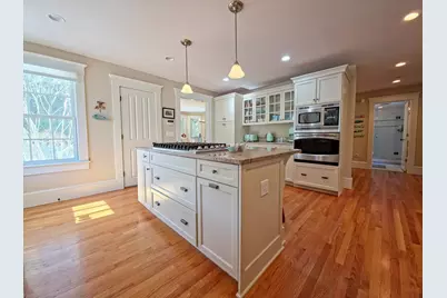 552 Main St, Barnstable, MA 02635 - Photo 11
