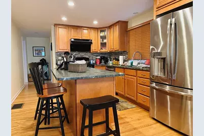 209 Adams St #B, Malden, MA 02148 - Photo 3