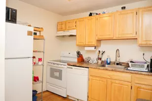 1027 Commonwealth Ave, Boston, MA 02215 - Photo 1