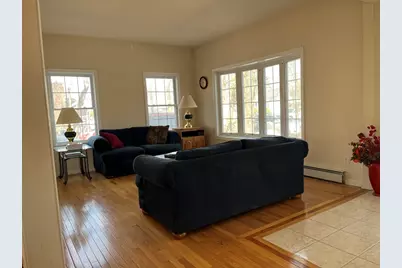 10 George St, Shrewsbury, MA 01545 - Photo 3