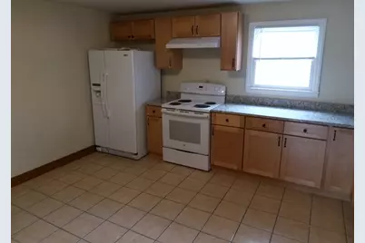 121 King Philip Rd, Worcester, MA 01606 - Photo 3