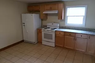 121 King Philip Rd, Worcester, MA 01606 - Photo 3