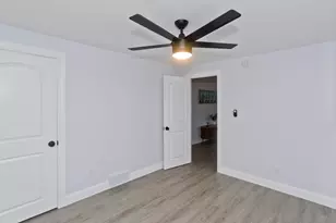 88 Woodmont St, Westfield, MA 01085 - Photo 15