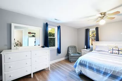 695 - 0 Thomas B Landers, Falmouth, MA 02536 - Photo 23