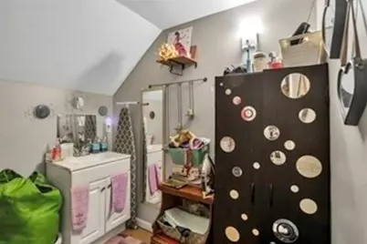 124-126 Westford Cir, Springfield, MA 01109 - Photo 5