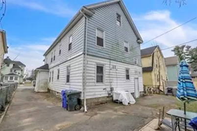 124-126 Westford Cir, Springfield, MA 01109 - Photo 21