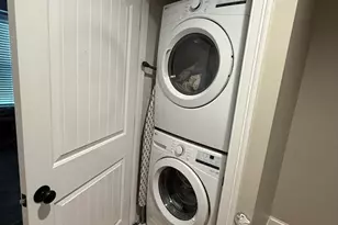 394 W 2nd St, Boston, MA 02127 - Photo 15