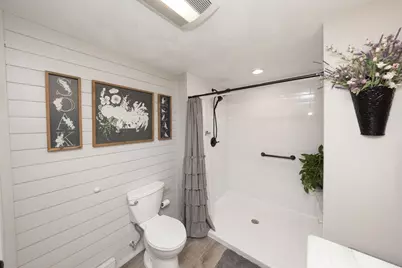 32 Crestwood Dr, Southbridge, MA 01550 - Photo 13