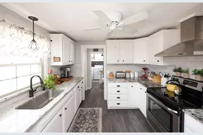 32 Crestwood Dr, Southbridge, MA 01550 - Photo 5