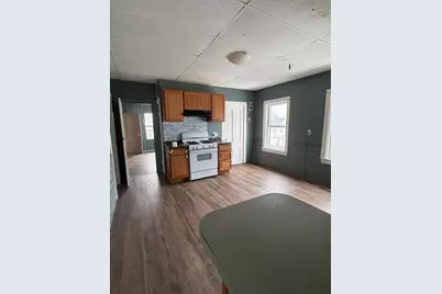 34 Enterprise St, Brockton, MA 02301 - Photo 5