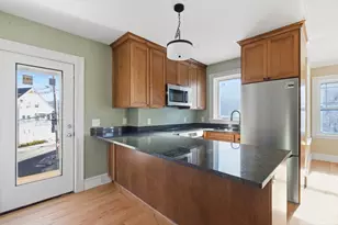 23 Gay Head St, Boston, MA 02130 - Photo 7