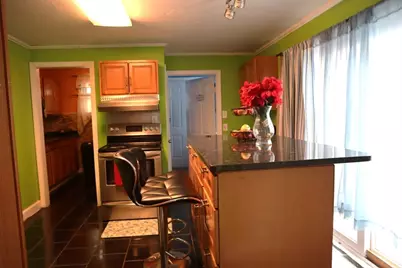 81 Pilgrim Ave, Worcester, MA 01604 - Photo 5