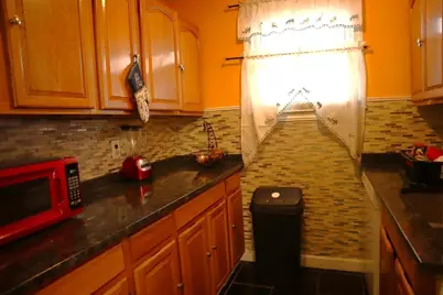 81 Pilgrim Ave, Worcester, MA 01604 - Photo 9