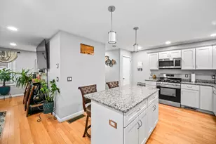 19 Observatory Ave, Haverhill, MA 01832 - Photo 3