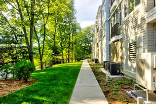 27 Jefferson St, Marlborough, MA 01752 - Photo 3