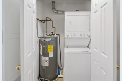 590 Boston St #303, Lynn, MA 01905 - Photo 23