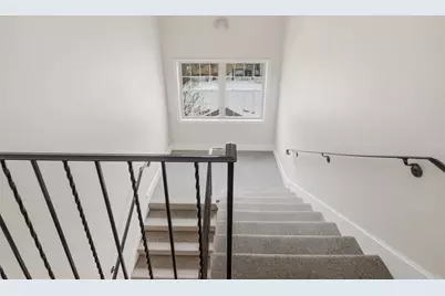590 Boston St #303, Lynn, MA 01905 - Photo 5