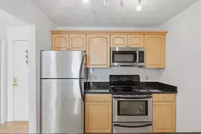 590 Boston St #303, Lynn, MA 01905 - Photo 9