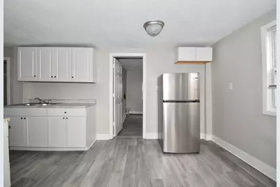 74 Cherry St, Springfield, MA 01105 - Photo 13