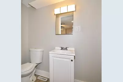 74 Cherry St, Springfield, MA 01105 - Photo 11