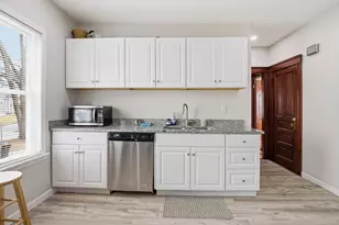 9 Englewood Ave, Worcester, MA 01603 - Photo 23