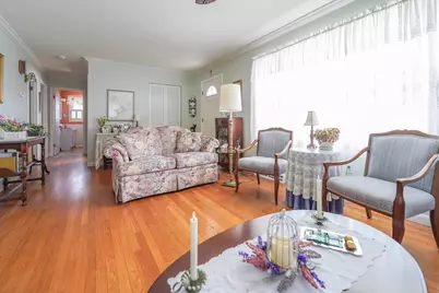 363 Brockton St, New Bedford, MA 02745 - Photo 13