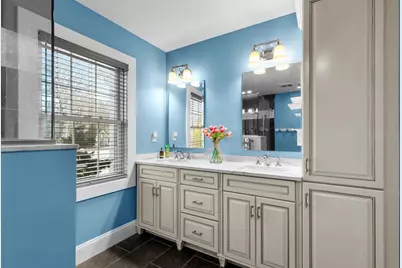 593 Washington St #A, Pembroke, MA 02359 - Photo 19