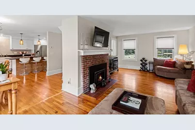 593 Washington St #A, Pembroke, MA 02359 - Photo 11