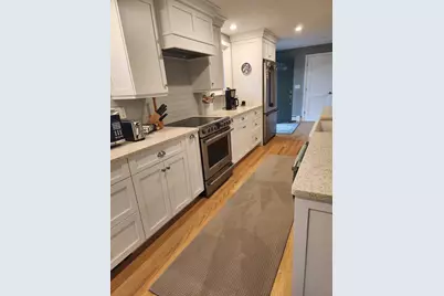 10 Howard Ave, Bourne, MA 02553 - Photo 5