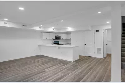 50 Frankfort St #9, Fitchburg, MA 01420 - Photo 5