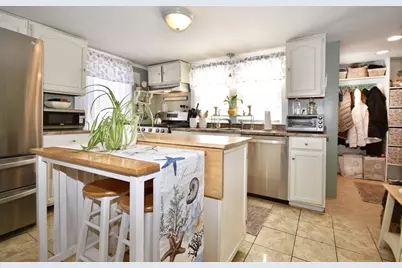 125 Stackhouse Street, Dartmouth, MA 02747 - Photo 3