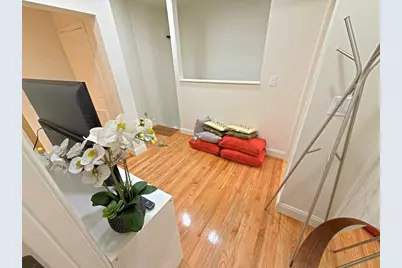 130 W 8th Street #3B, Boston, MA 02127 - Photo 5