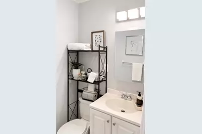 67 Cleverly Ct, Quincy, MA 02169 - Photo 7