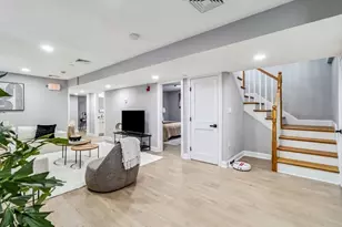 16 Alston St, Somerville, MA 02143 - Photo 21