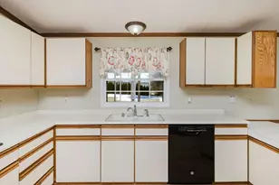 4 Emerald Pl, Raynham, MA 02767 - Photo 15