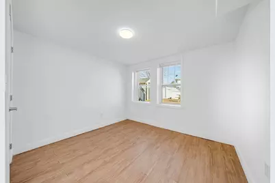 37 Cleveland St, Revere, MA 02151 - Photo 9