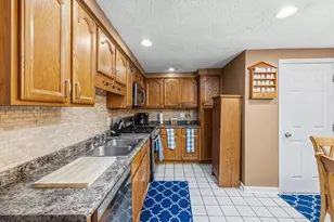 766 Lees River Ave, Somerset, MA 02725 - Photo 5