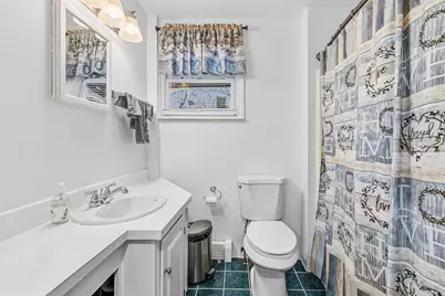 766 Lees River Ave, Somerset, MA 02725 - Photo 7