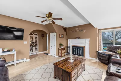 766 Lees River Ave, Somerset, MA 02725 - Photo 9