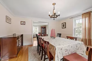 34 Robinhood Rd, Winchester, MA 01890 - Photo 9